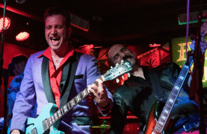 Crazy Stacey & The Customs enloquecen en el vídeo de ‘You Can’t Complain’