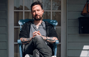 Frank Turner anuncia nuevo disco con ‘Haven’t Been Doing So Well’ Frank Turner anuncia nuevo disco con 'Haven't Been Doing So Well'