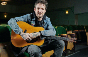 Nuevo single de Frank Turner con Simon Neil (Biffy Clyro) Nuevo single Frank Turner Biffy Clyro