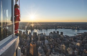 Jared Leto escala el Empire State para anunciar la gira mundial de Thirty Seconds To Mars