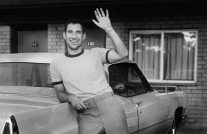 Bleachers ponen fecha a su nuevo disco homónimo