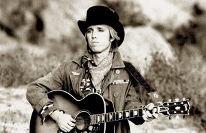 VV.AA. – ‘Petty Country’