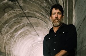 Chuck Ragan (Hot Water Music) anuncia nuevo disco, ‘Love And Lore’