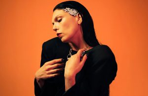 La joya del día – ‘Just A Shadow’