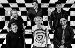 Big D And The Kids Table presentan su nuevo disco con ‘Whiplash’